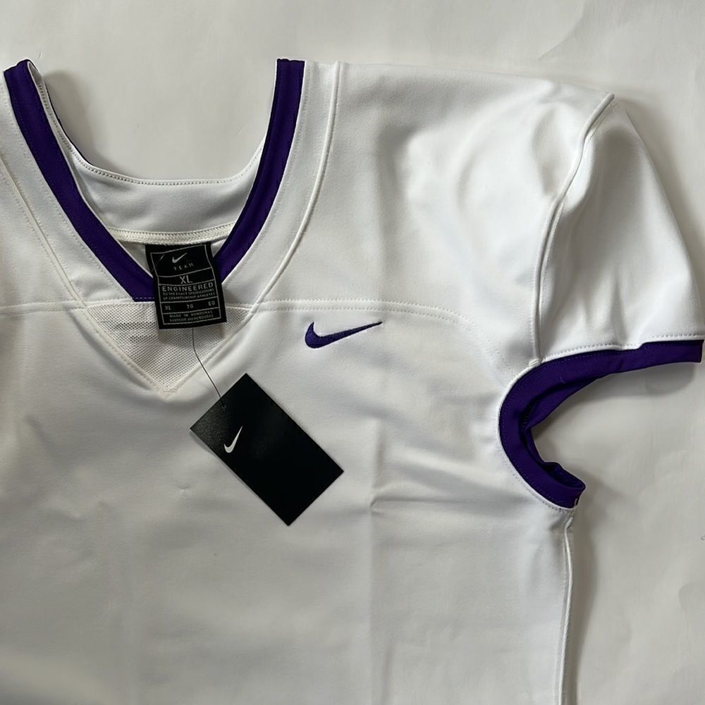 Nike Football Shirt with mesh - Picture 5 of 8